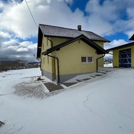 Kuca Za Odmor Ivkovic シャレー *